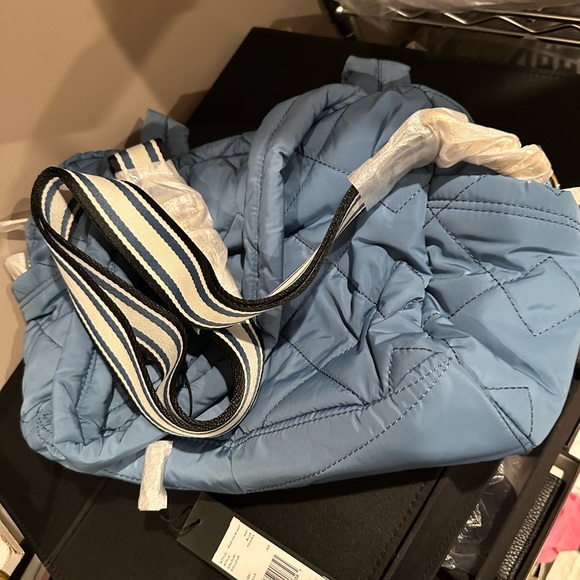 MARC JACOBS Quilted Nylon Crossbody Bag Gym Tote  Color Is like Skye Blue - Picture 5 of 9